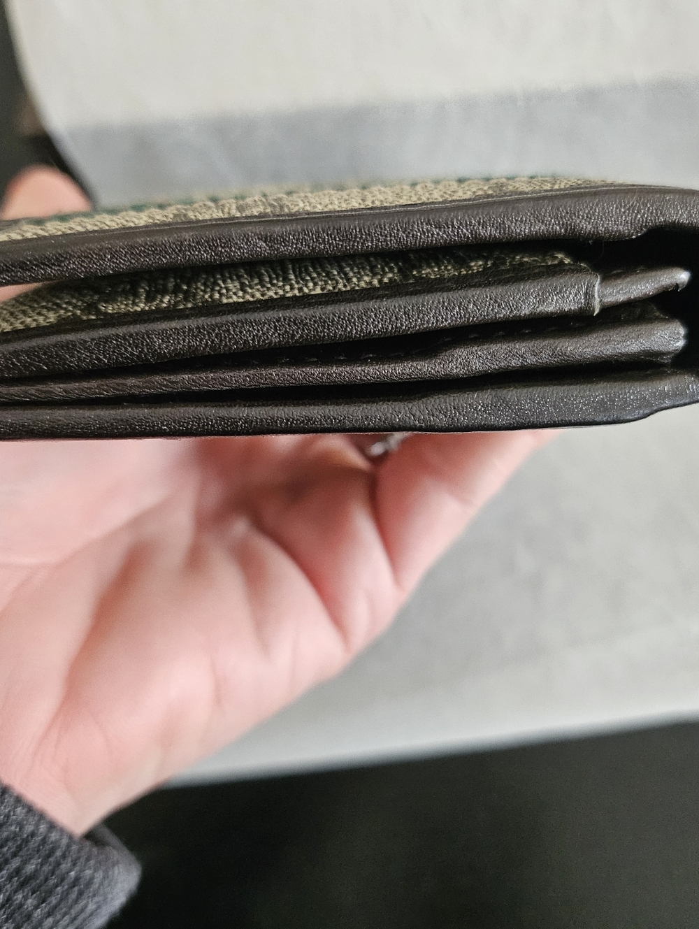 Gucci GG Supreme Web Stripe Long Wallet - Picture 7 of 9